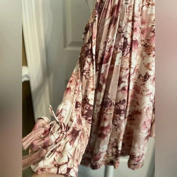 Miss Me Prized Possession Halter Off The Shoulder
Floral Ruffle Dress S. NWT - Picture 11 of 16